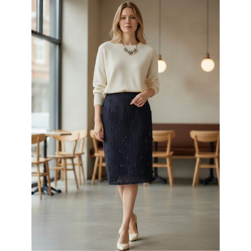 Talbots Navy Blue Floral Eyelet Lace 3D Applique Feminine Work Pencil Skirt S4